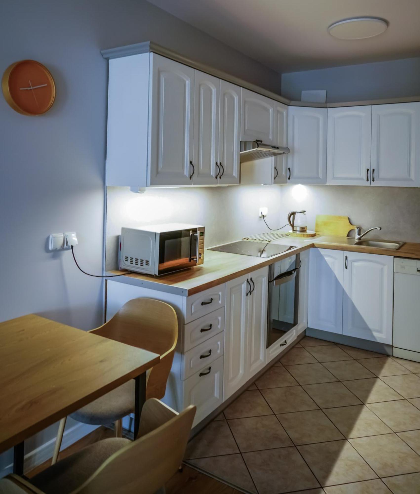 Velvet Lucka Apartment Варшава Екстериор снимка